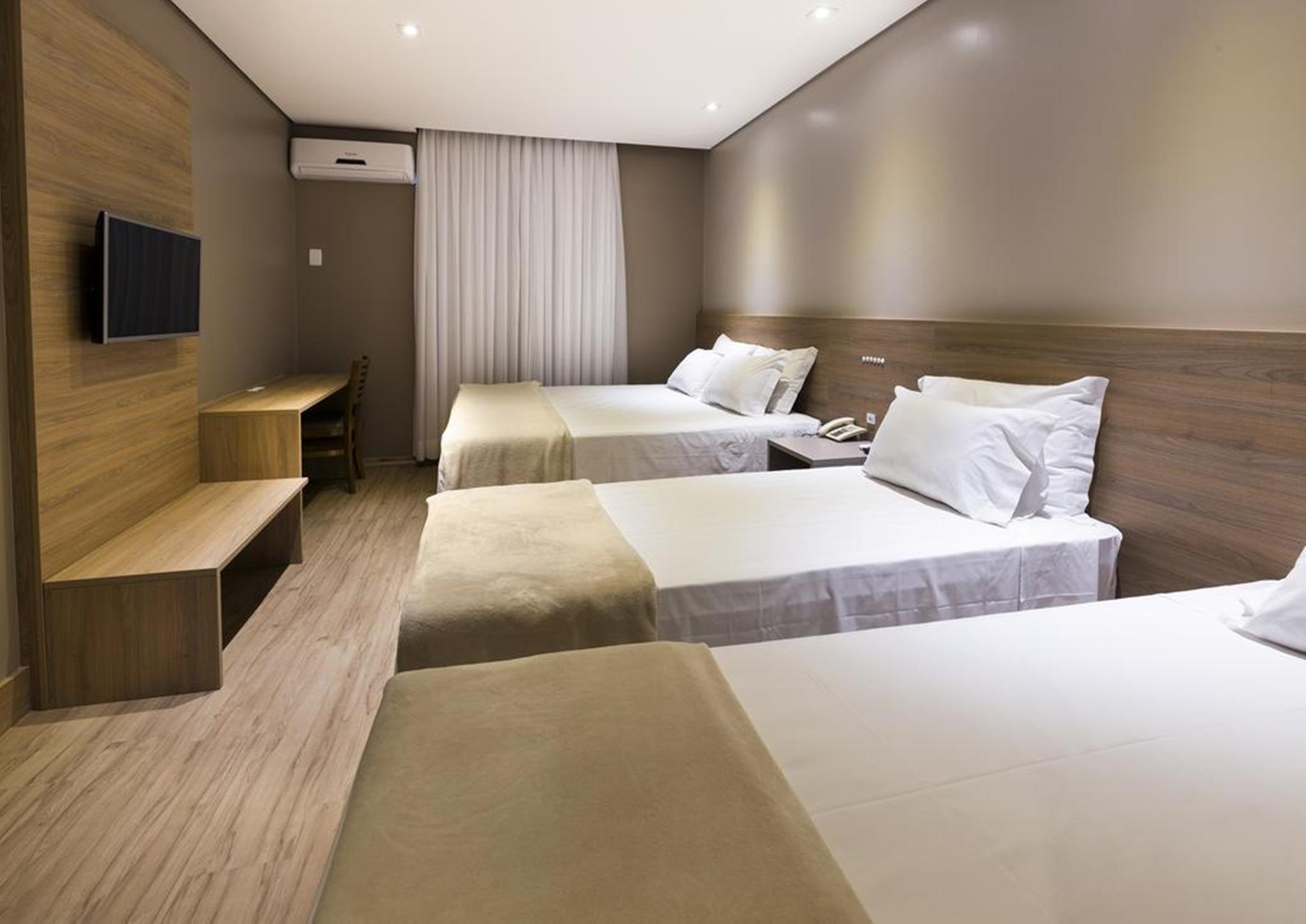 Hotel Plaza Camboriu บัลเนอาริโอ กังโบริว ภายนอก รูปภาพ