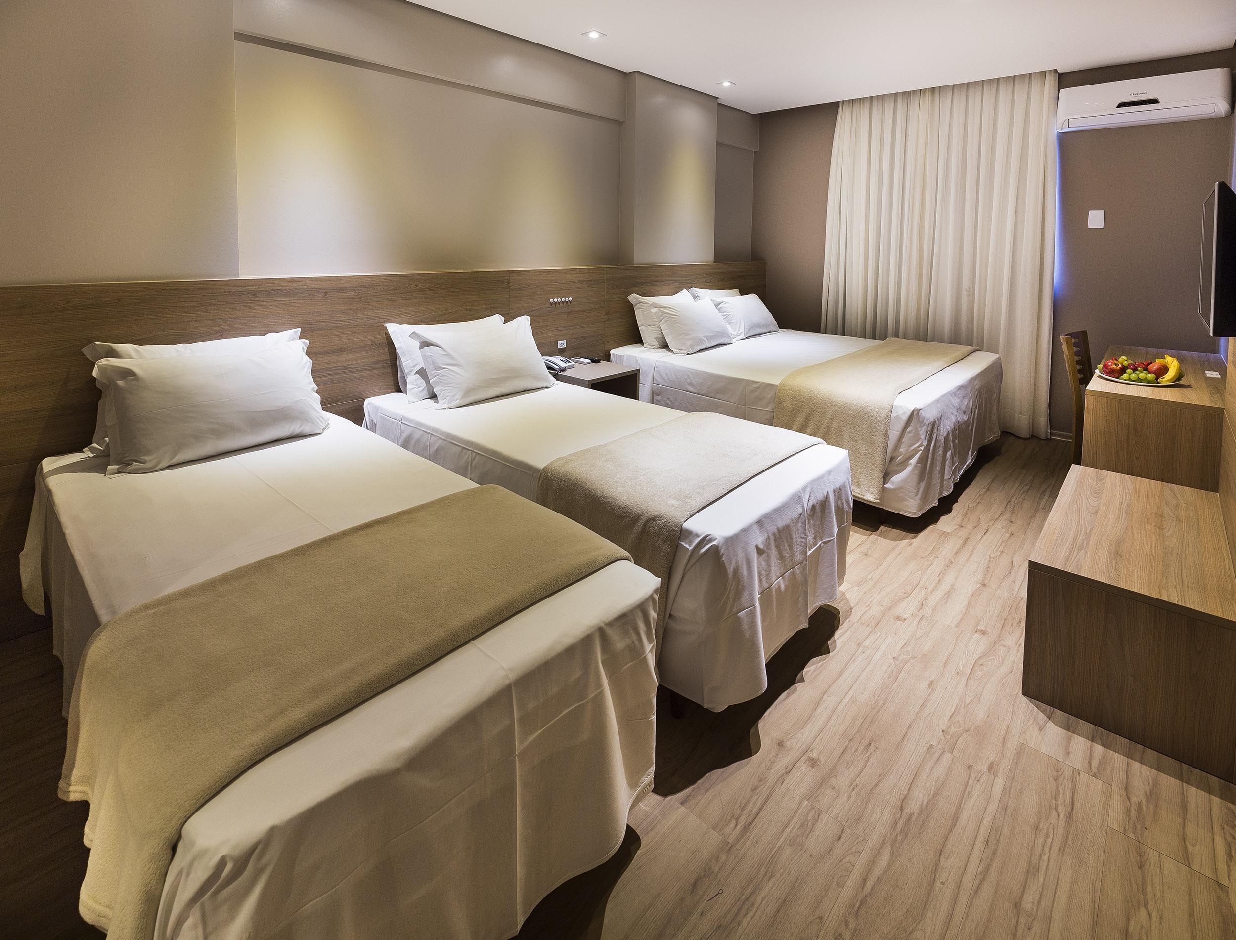 Hotel Plaza Camboriu บัลเนอาริโอ กังโบริว ภายนอก รูปภาพ