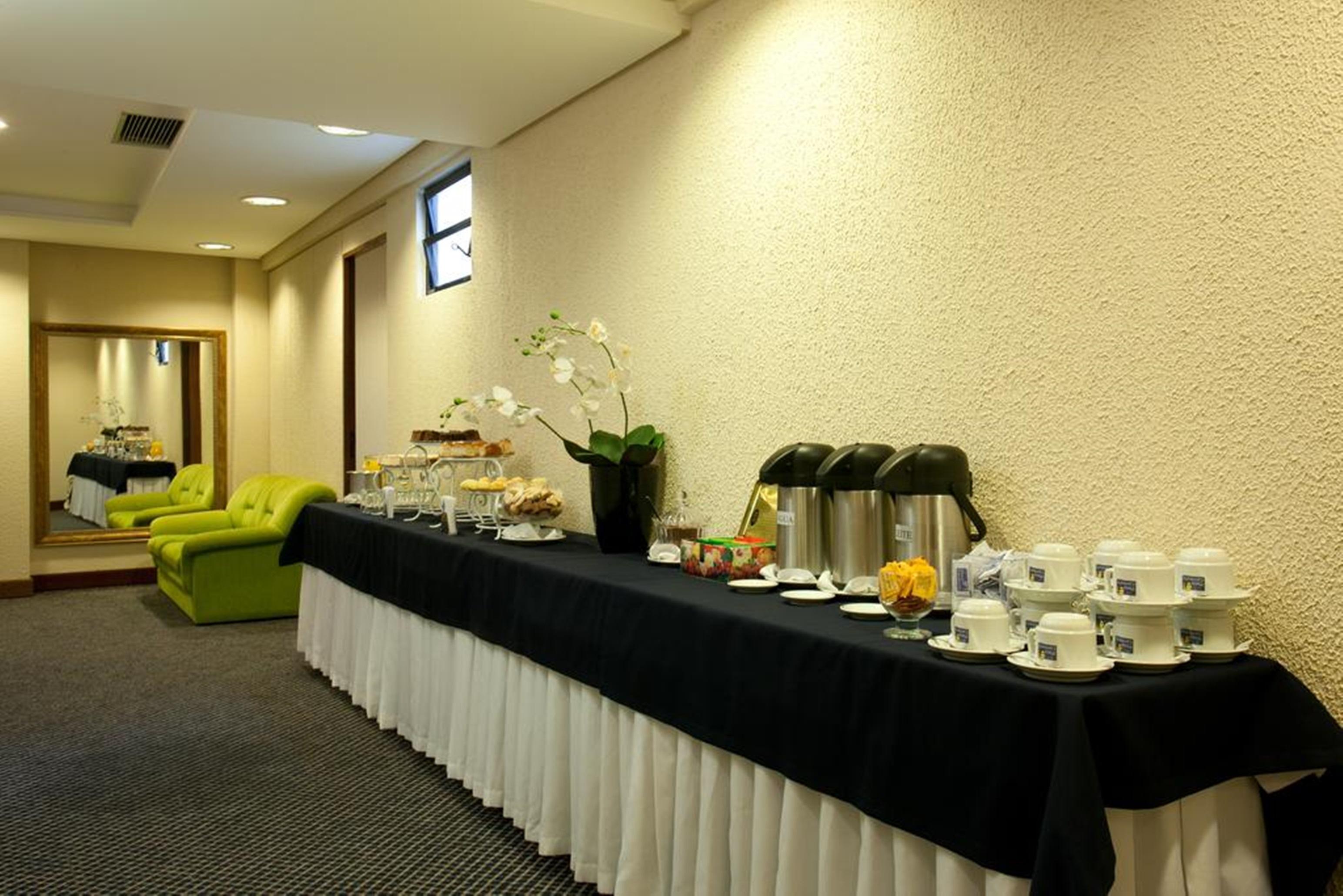 Hotel Plaza Camboriu บัลเนอาริโอ กังโบริว ภายนอก รูปภาพ