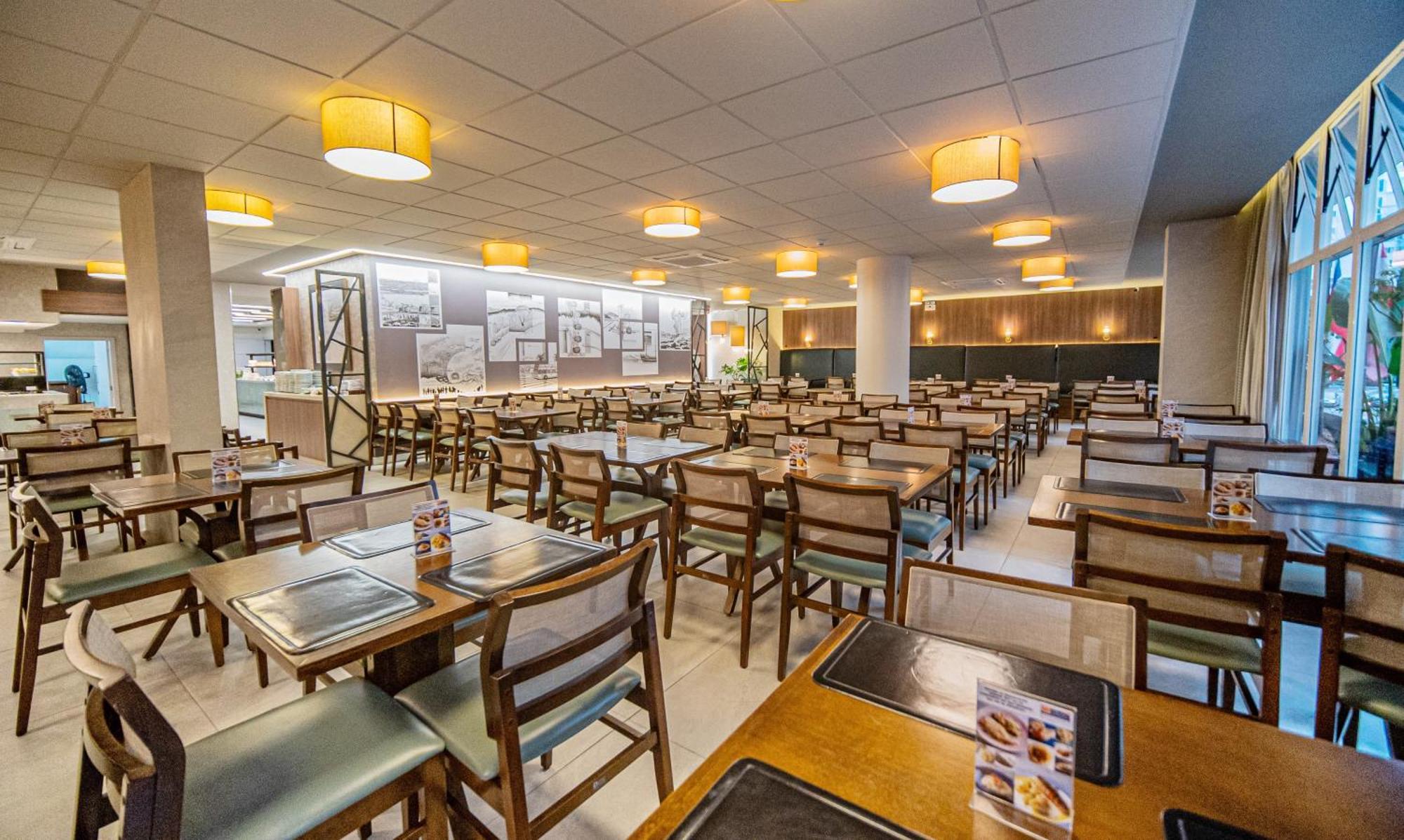 Hotel Plaza Camboriu บัลเนอาริโอ กังโบริว ภายนอก รูปภาพ